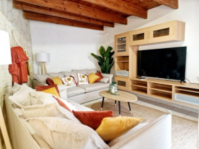NOUVEAU - Maison Cozy 150m2 - 3 chambres - Grand Salon - Clim - Wifi fibre - Netflix - 5' du centre et gare - Cour intérieure - 15' des plages